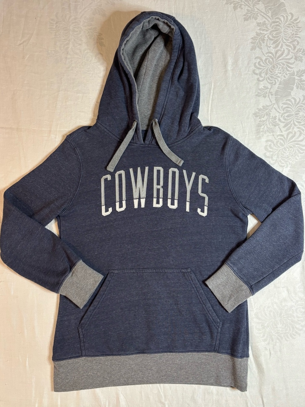 Dallas Cowboys Youth XL Hoodie Navy Gray Embroidered NFL Football Pullover
